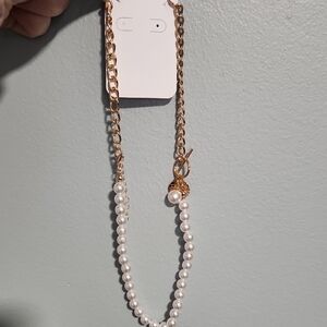 Elegant Gold and Pearl Necklace - Adjustable Length